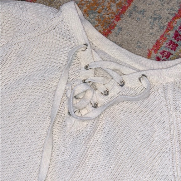 White sweater size small - Picture 2 of 2